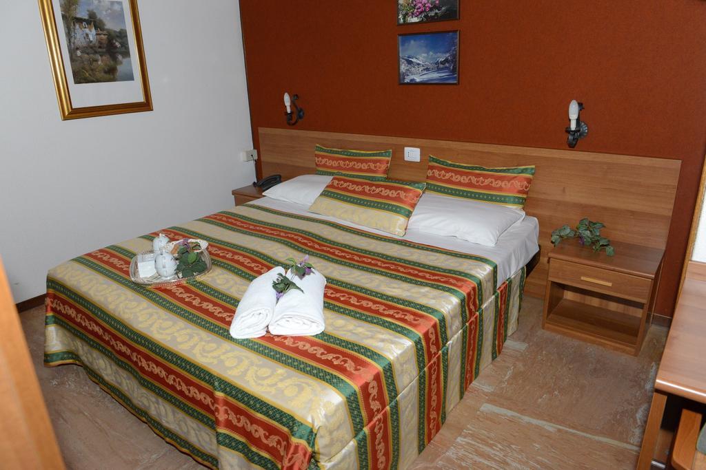 Albergo Altavilla Tirano Exteriér fotografie